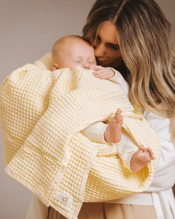 Little Fishies Waffle Blanket - Butter | Sand Cloud