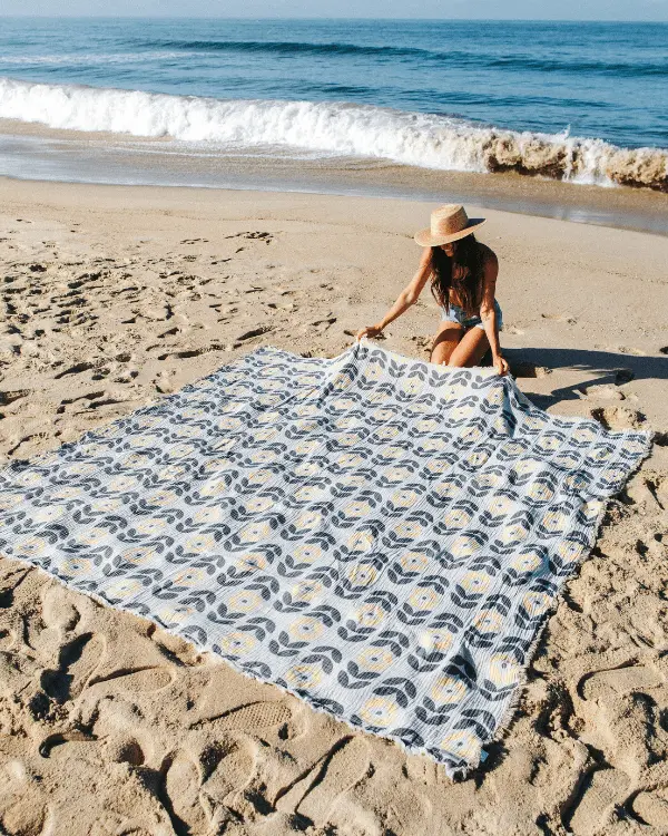 Zinnia - PARTY BLANKET | Sand Cloud