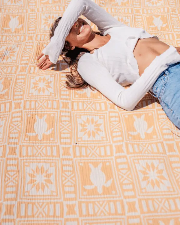 Alternative view of Sunshine Turtle - PARTY BLANKET | Sand Cloud