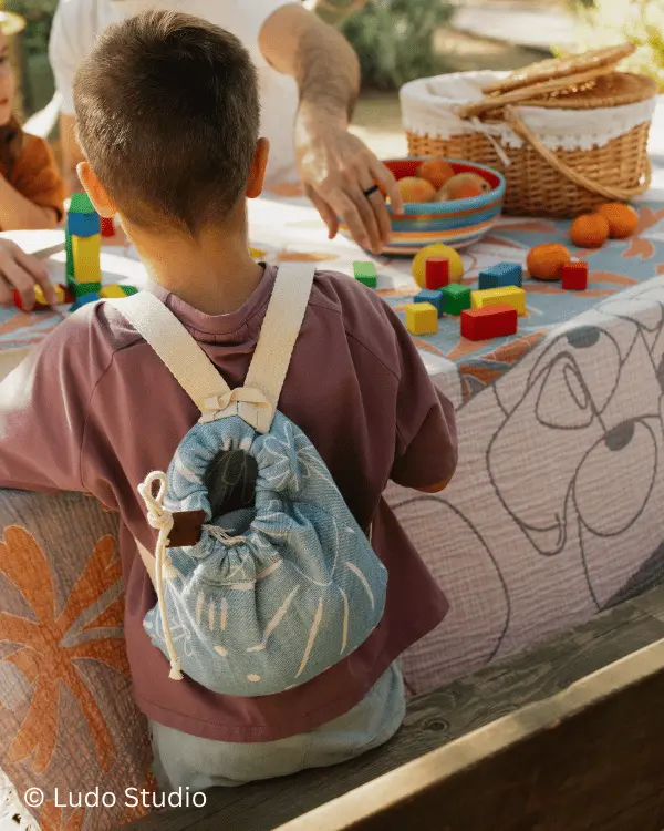 Bluey & Family Kids Towel Bag | Sand Cloud - Image 3