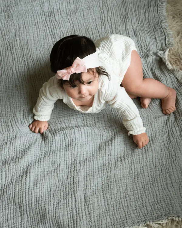 Little Fishies Gauze Receiving Blanket - Grey | Sand Cloud - Image 4