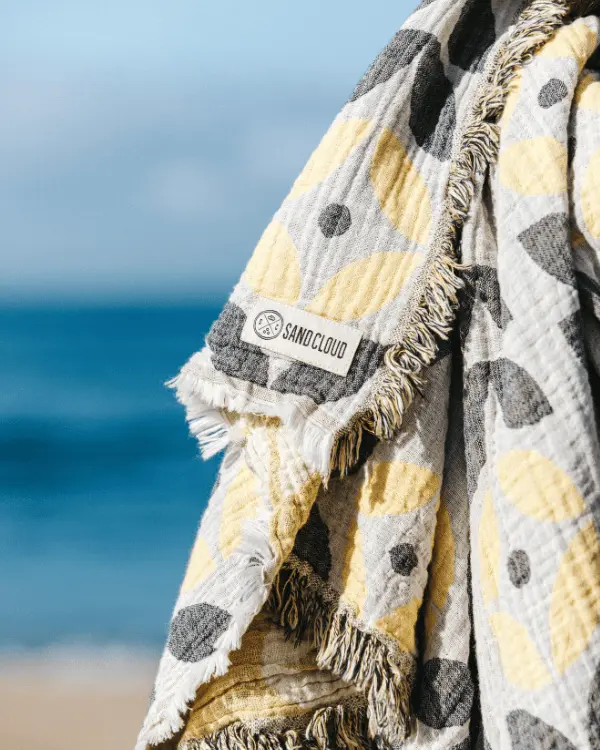 Zinnia - PARTY BLANKET | Sand Cloud - Image 5