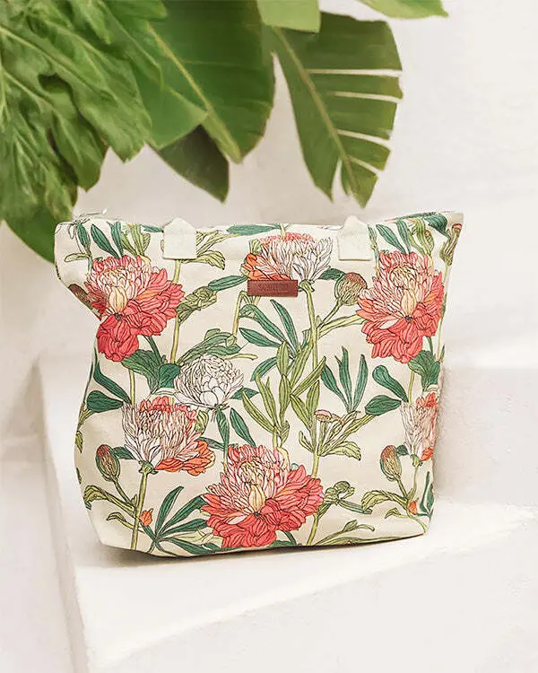 Alternative view of Floral Beach Tote | Sand Cloud