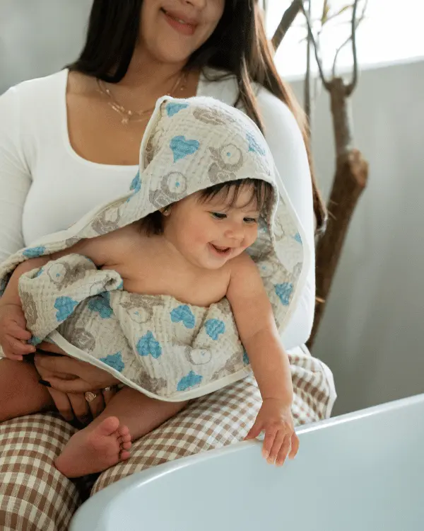 Ducky Gauze Hooded Blanket Single | Sand Cloud - Image 4