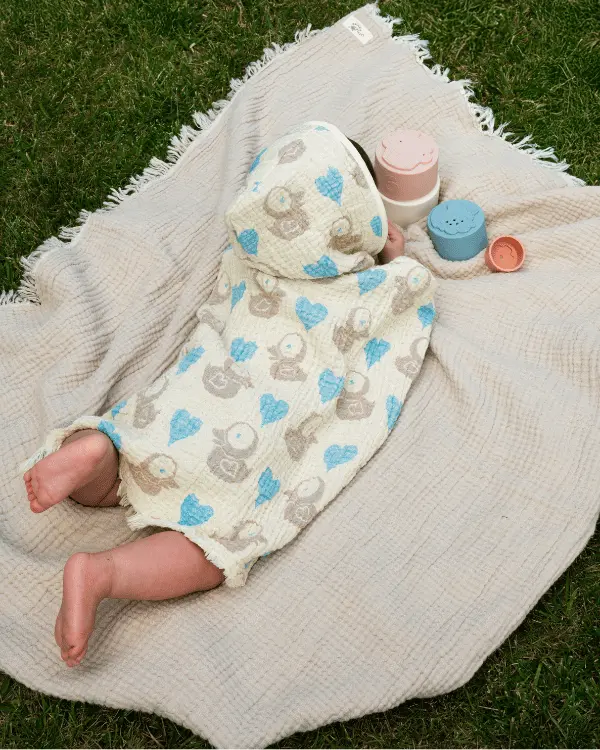 Alternative view of Ducky Gauze Hooded Poncho | Sand Cloud
